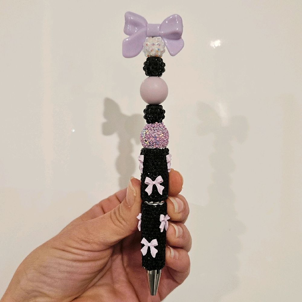 Beaded Blk Pen Purple Bow
